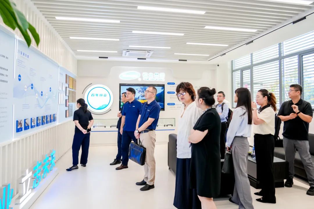 1726102565865 640 (2)